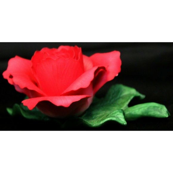 VTG Olympiad Hybrid Red Rose Flower Porcelain Ceramic Figurine Sculpted - Picture 5 of 12